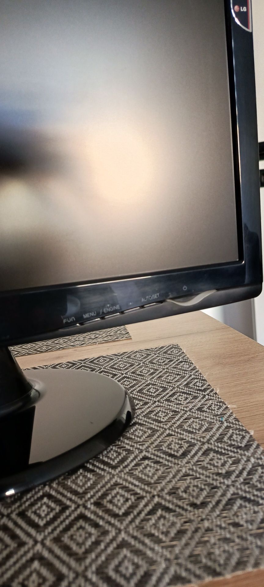 Monitor LG Flatron W1943SB