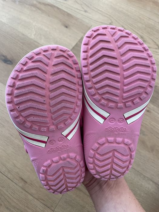 Klapki Crocs r. C10, crosy dla dziewczynki różowe