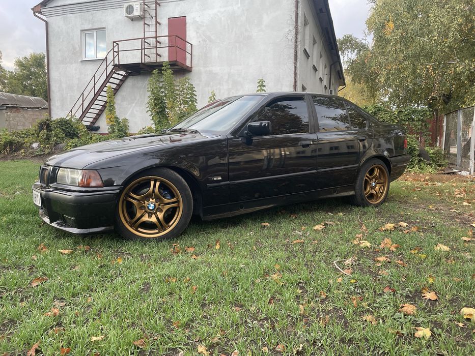 BMW e36 325 м50б25