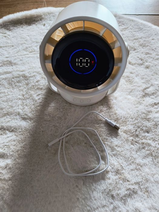 Wentylator wiatrak mocny biurkowy cichy, stojący 4000mah