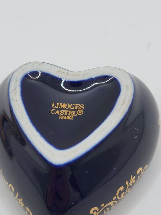 Porcelanowa szkatułka serce Limoges 22 kt złoto