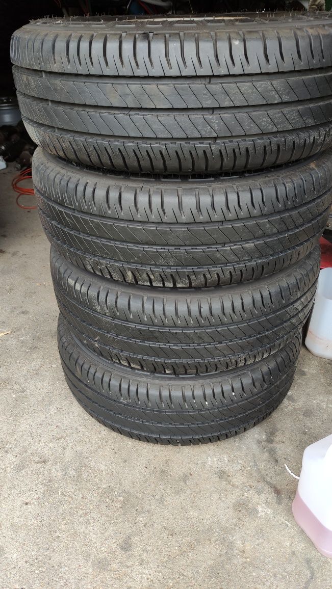 Opony letnie 215/70R15 C Michelin Agilis 3
