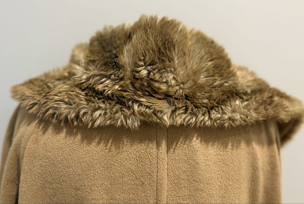 Beżowy płaszcz oversize z wełną i kaszmirem, Made in Italy, M–XL