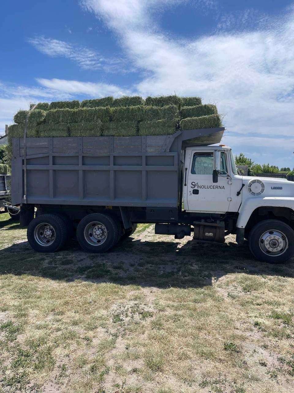 Вантажний автомобіль Ford L9000
