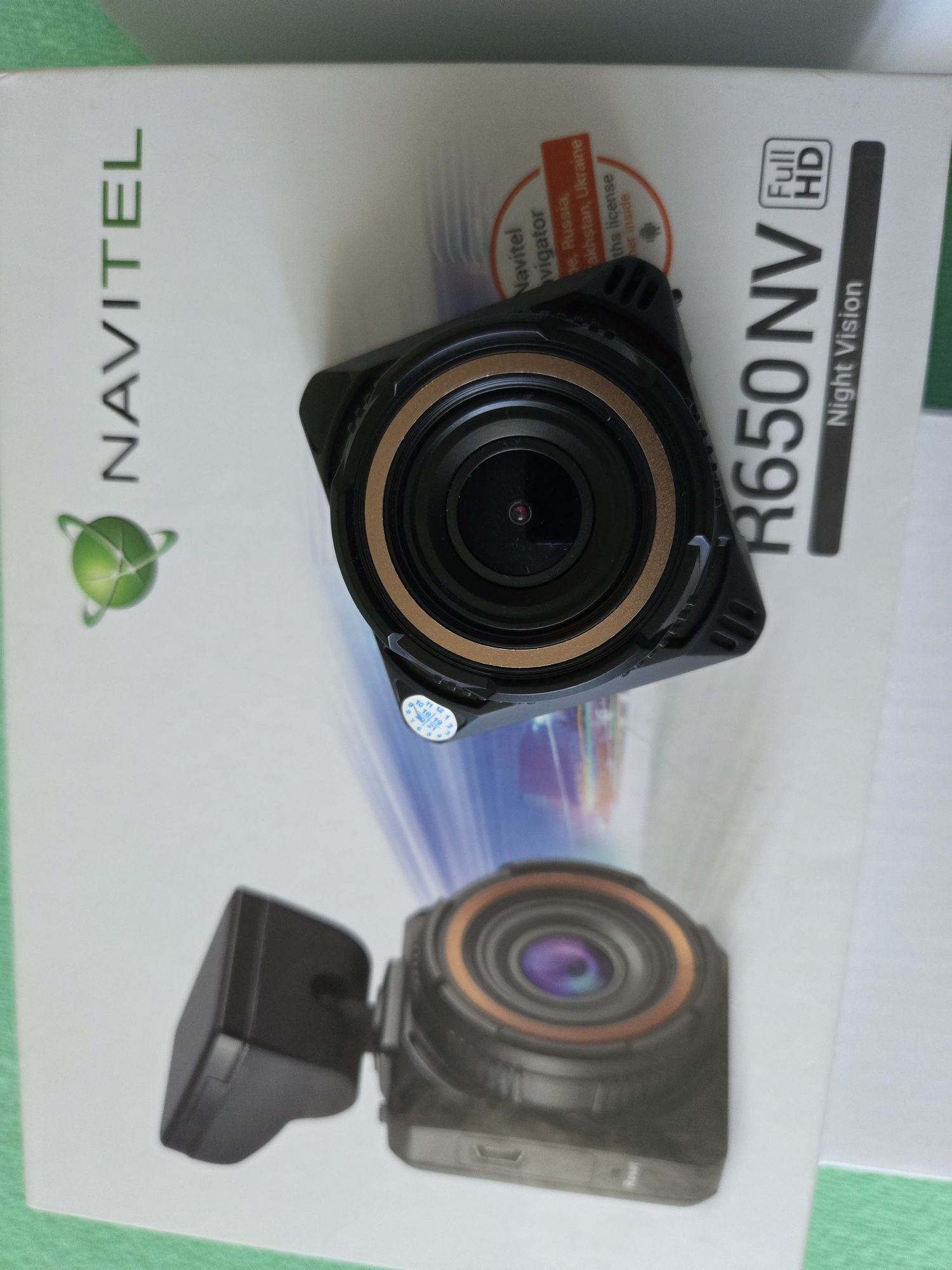 NAVITEL R650 full HD