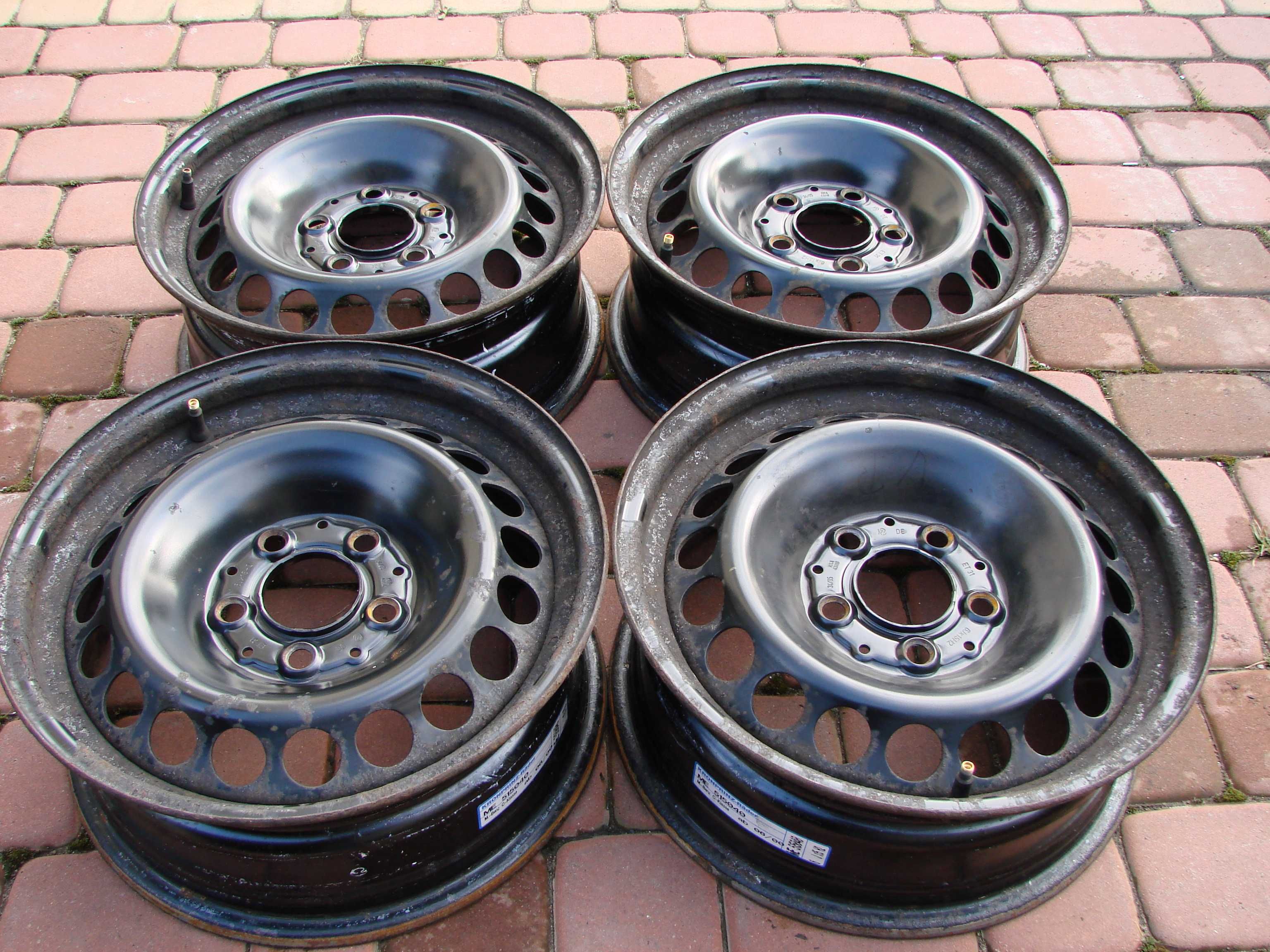 4x Felgi Stalowe  Mercedes C-Klasa.  15cali 5x112x66,6 ET31.