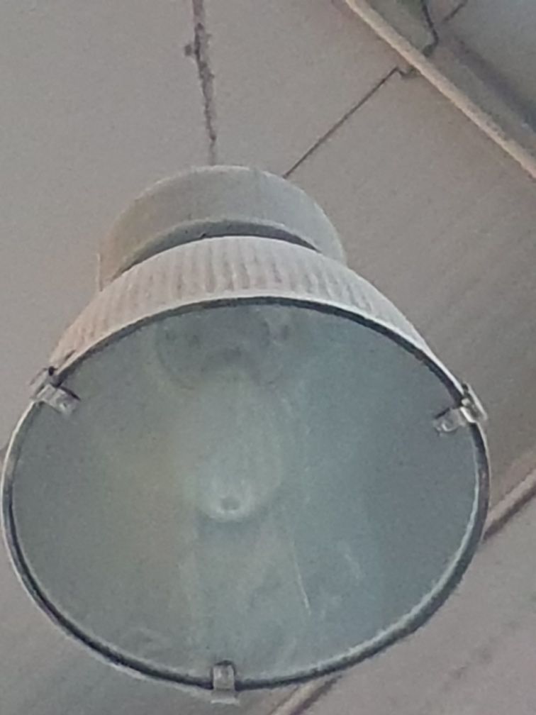 Campânula  indústrias com lâmpadas