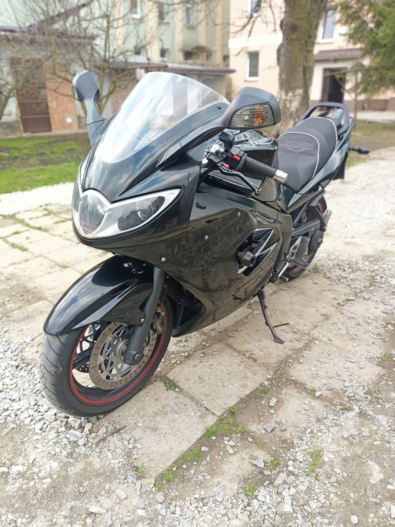 Triumph sprint ST 1050