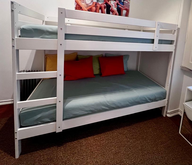 Bliche branco de madeira maciça