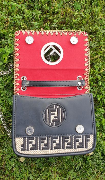 Сумочка Fendi Roma клатч