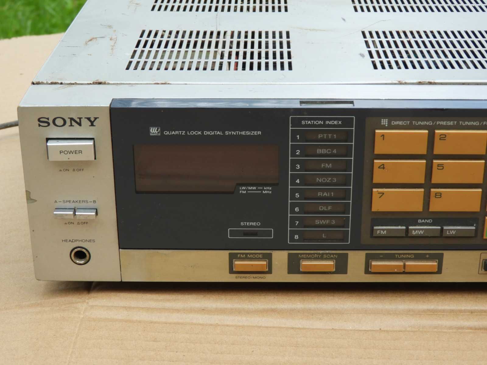 Radio i wzmacniacz Sony STR - VX30L niesprawny