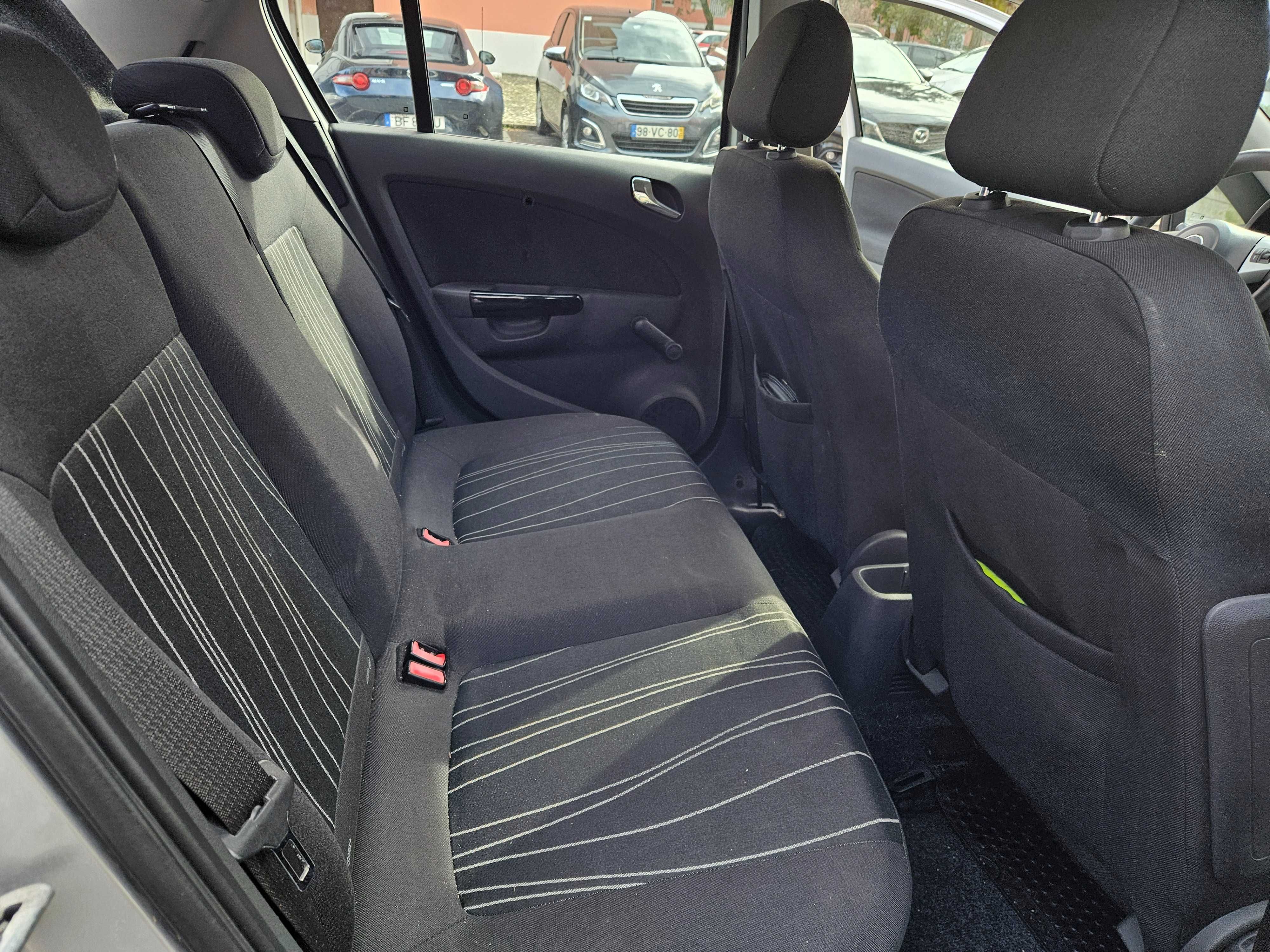 Opel Corsa 1.2 Enjoy