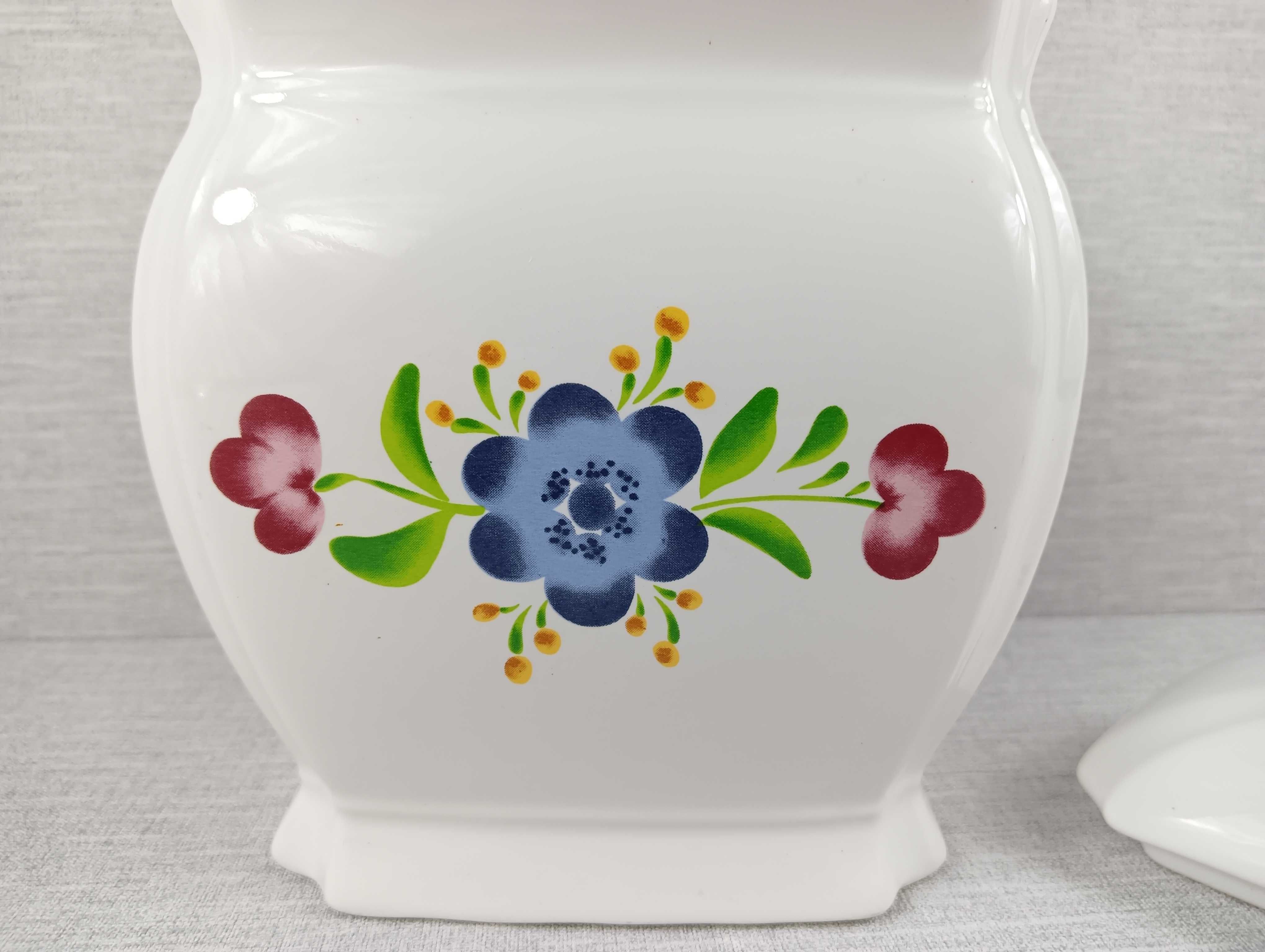 Szwedzkie, ceramiczne naczynie z pokrywką z motywem kwiatów