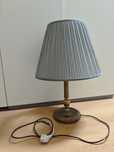 Lampa stojąca retro