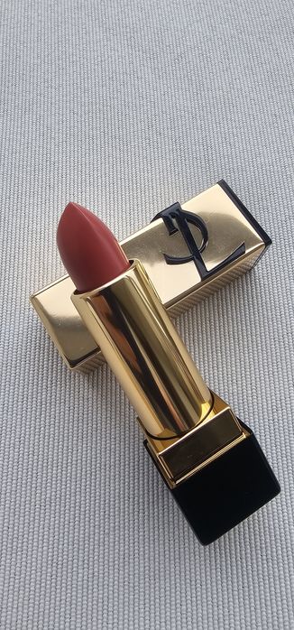 Pomadka YSL Rouge PUR Couture N10