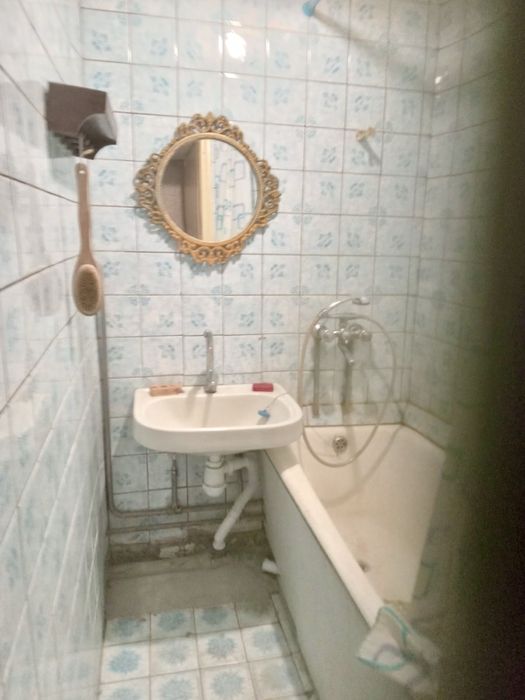 Сдам 2 комн квартиру район Аэропорт