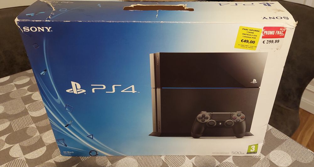 Sony PlayStation 4 Slim 500GB+Comando Nacon+4 jogos com caixa original