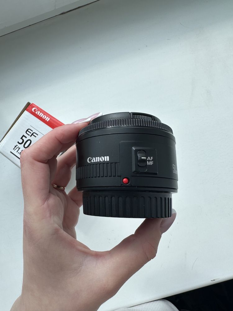 Canon EF 50mm f/1.8 II обьектив