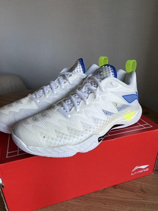 Кросівки для бадмінтону Li-ning Gyrfalcon V