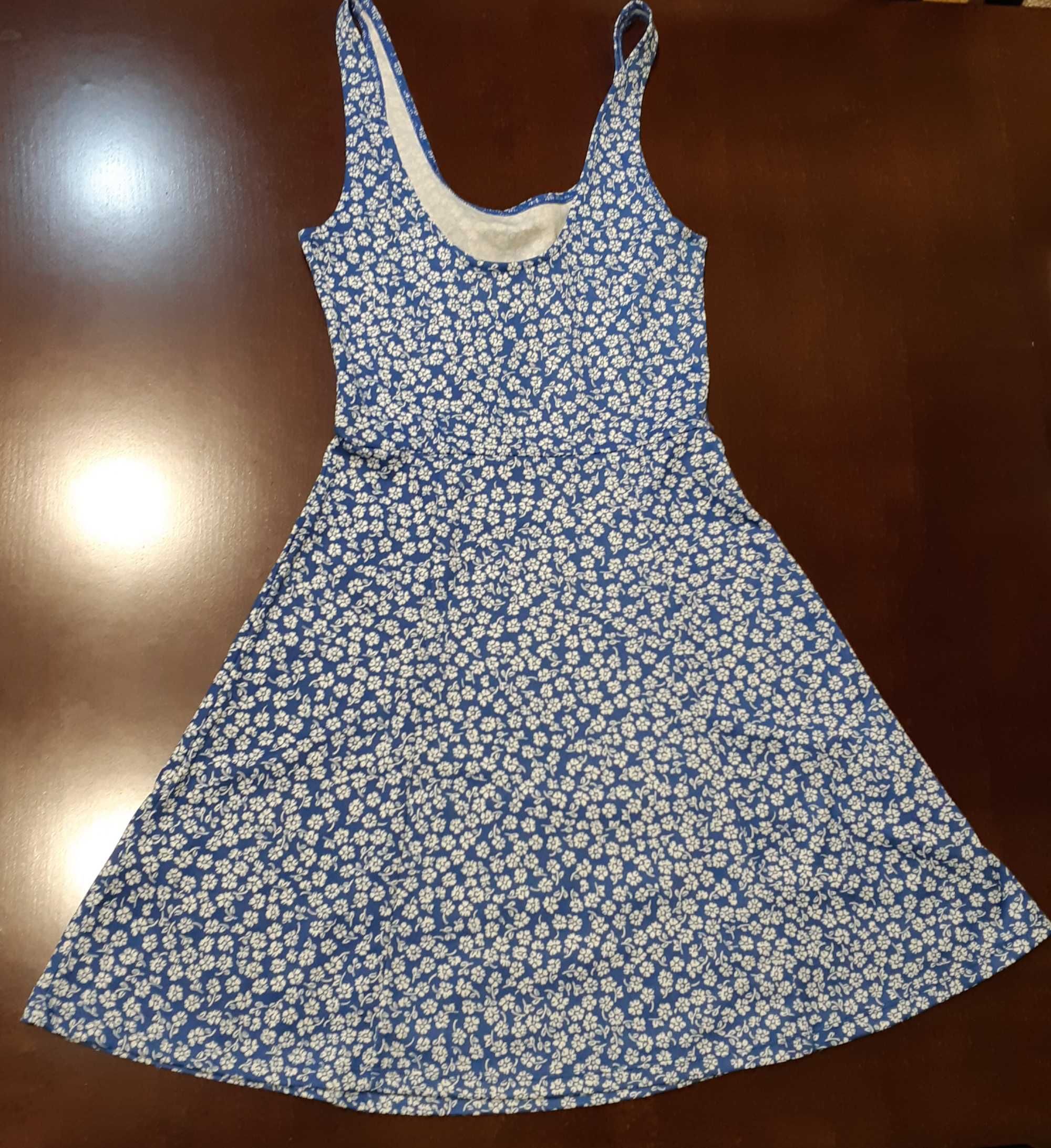 Nowa z metkami, krótka sukienka na lato firmy H&M w rozmiarze XS.