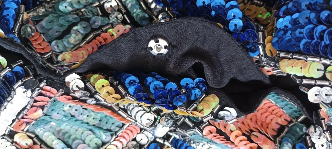 Sukienka midi kimono cekinowa z paskiem w talii nowa z metką S/M