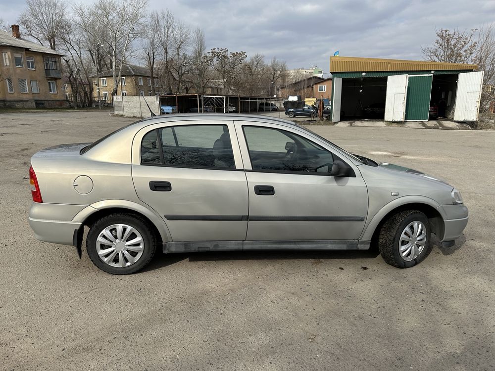 Продам Astra g 2006