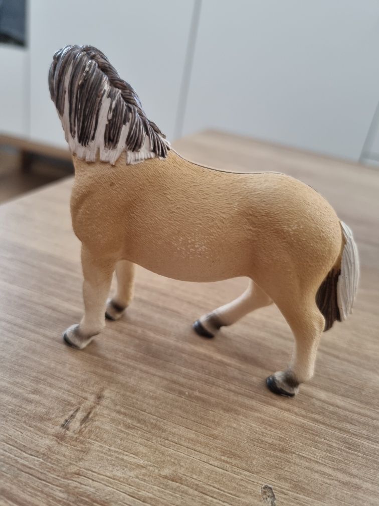 Klacz Fiord schleich figurka