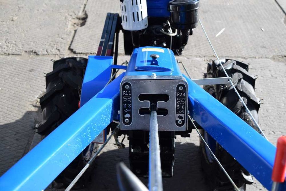 Мотоблок Зубр JR-Q78 ПЛЮС (8 к.с.) дизель! фреза 100 см!