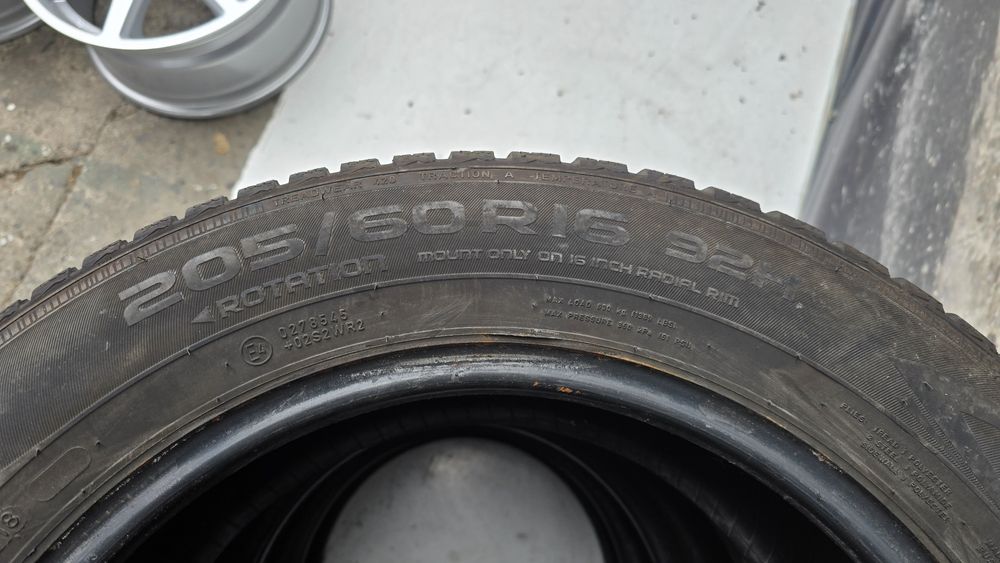 P18 4 x 205/60r16 Nokian WR D4 92H opony zimowe używane