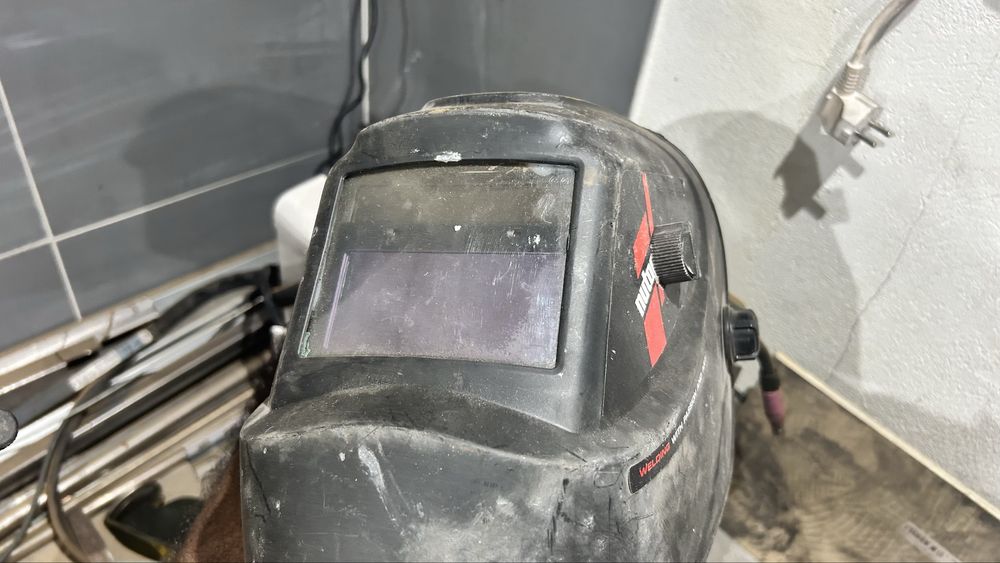 Maquina de Solda Mig, Bimax 140, com mascara digital