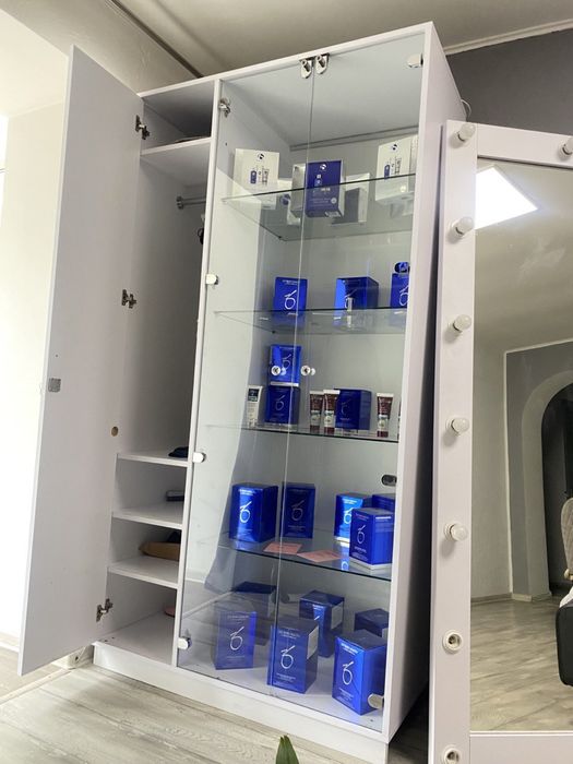 Меблі для салону краси