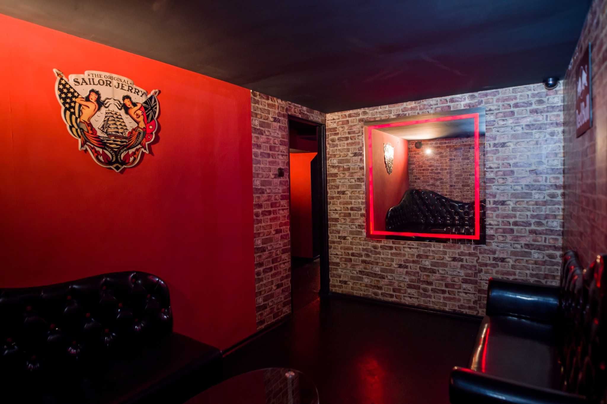 Lustra - klub, pub