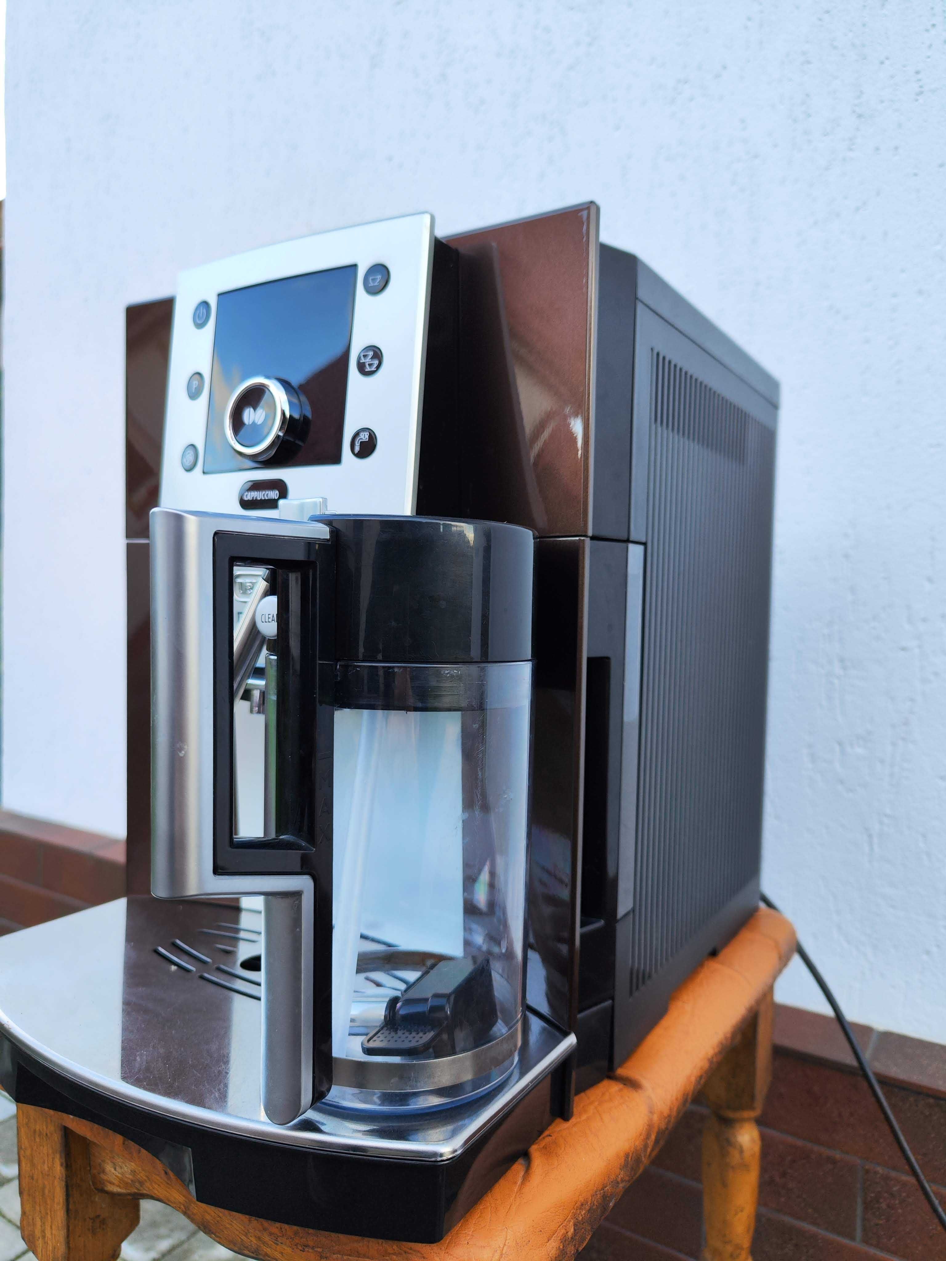 Кавомашина кофемашина Delonghi Perfecta ESAM 5500 новий молочник