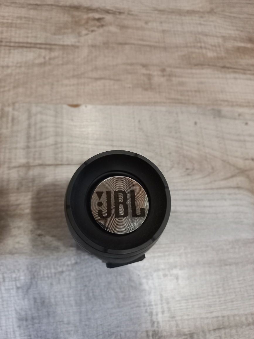 Колонка JBL портативная