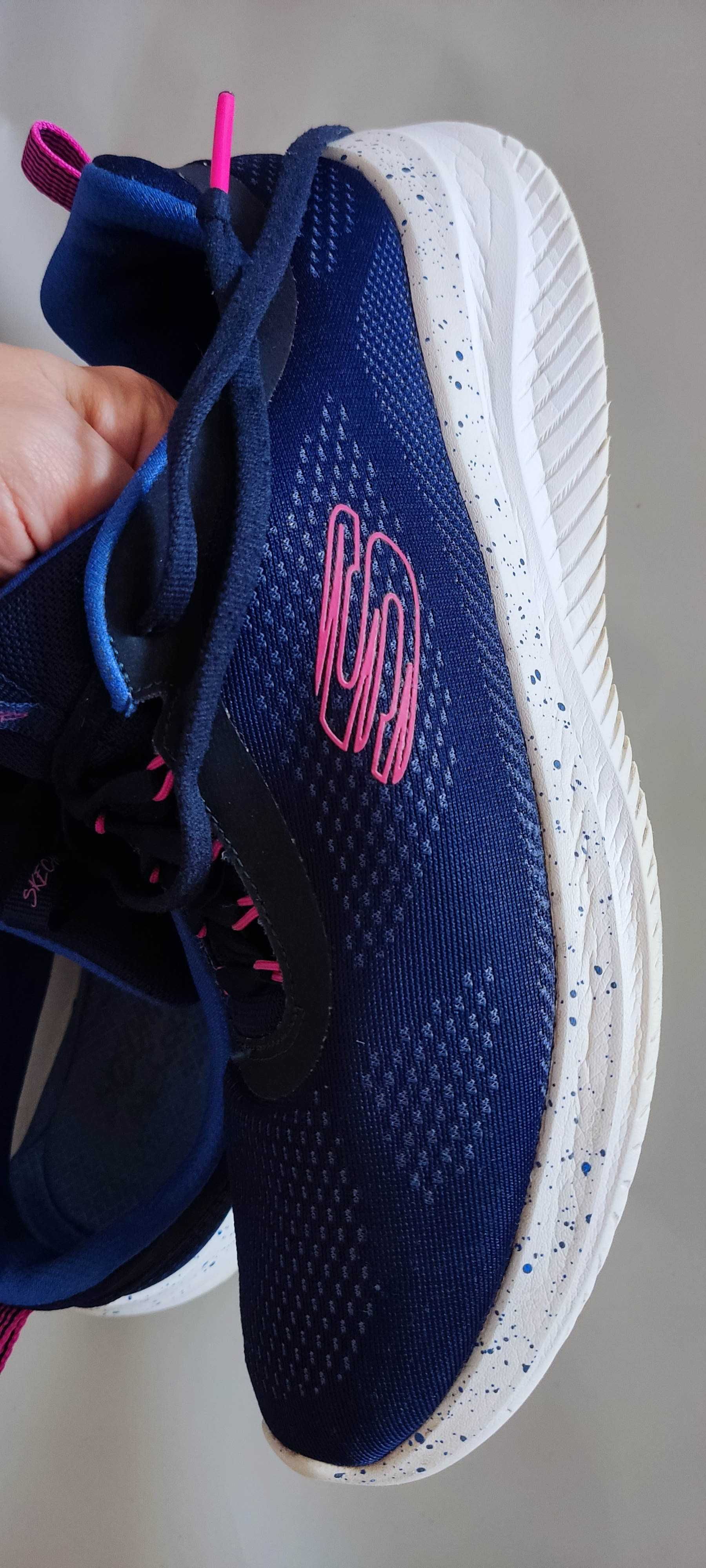 Кросівки Skechers жіночі