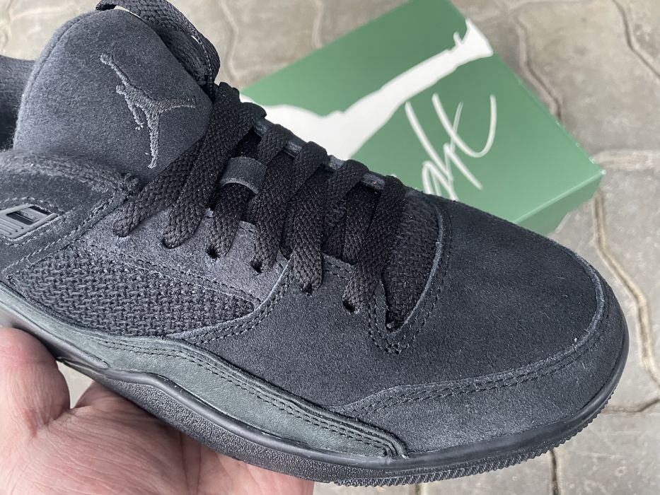 Jordan Flight Court HF3255-010 42-47 у наявності. Оригінал.