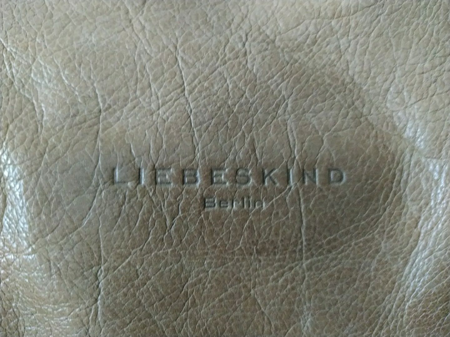 Liebeskind, шкіряна сумка  хобо кольору хакі