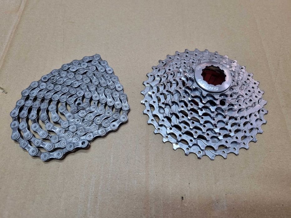 Kaseta Sram PG990 9s plus łańcuch