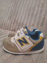 Красовки new balance