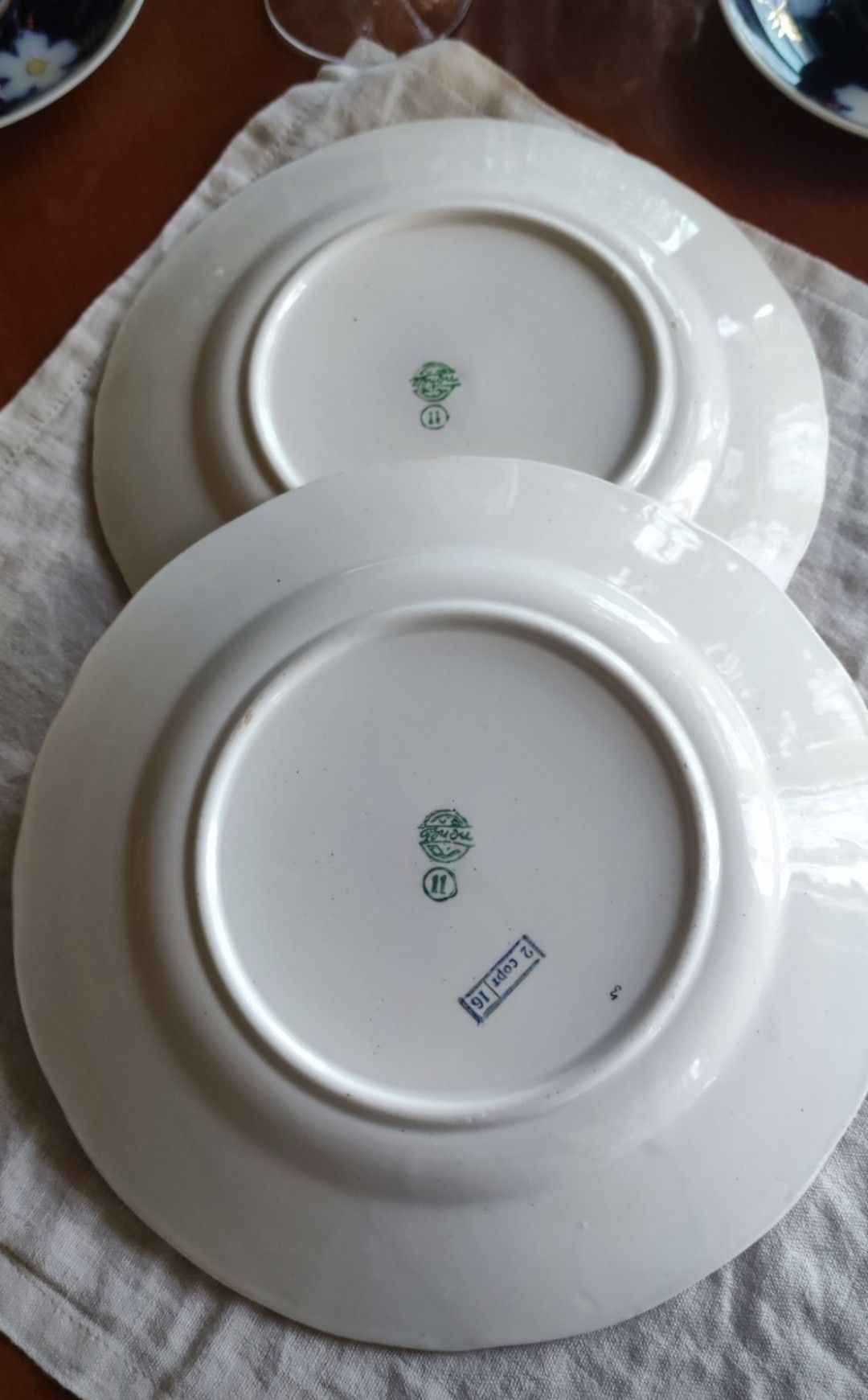 Тарелки большие столовые фарфор  Буды посуда винтаж дом декор