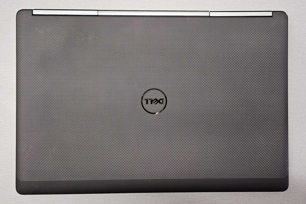 Dell 7720 / Quadro P3000 - 6GB / i7-7820HQ/RAM 16GB/SSD 256GB/ GAME!!!