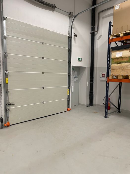 18,00 zł/ m2 Hala usługowa/ magazynowa 324,00 m2 Toruń