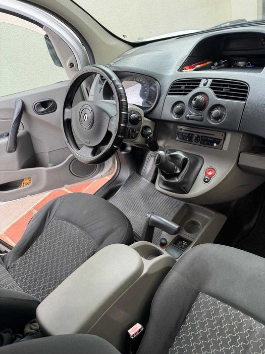 Renault Kangoo - IVA DEDUTÍVEL