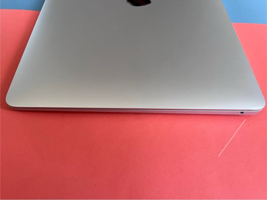 Apple Macbook Air 13 Silver M1 Chip A2337 8/256gb Без Блокувань