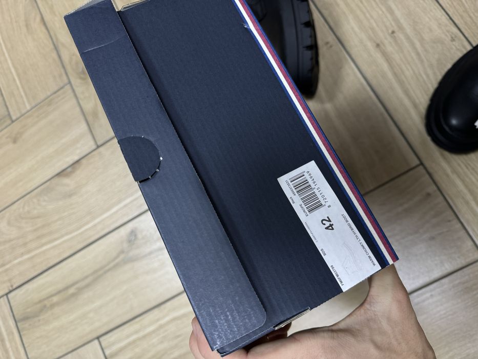 Nowa Trapery Męskie Skórzane Tommy Hilfiger Czarne Wiązane Trzewikj