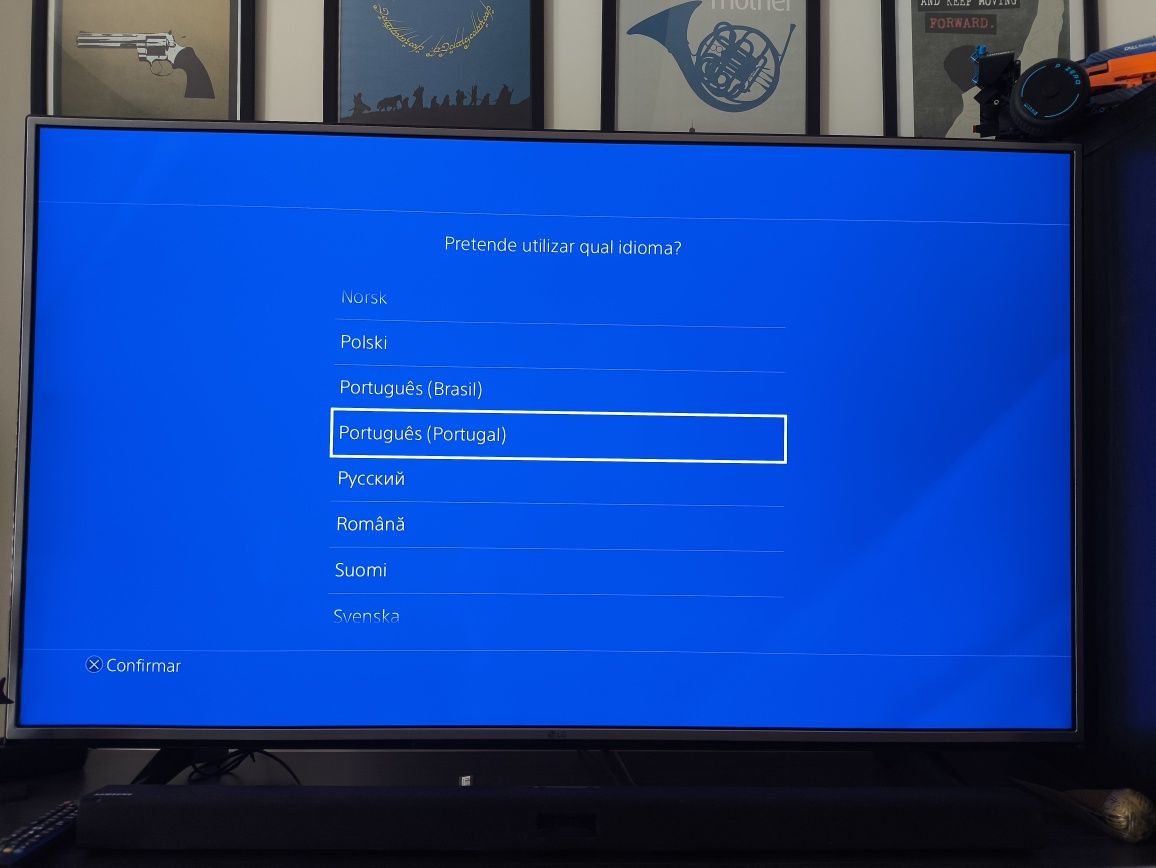 PS4 Slim (1tb) + Volante Thrustmaster T150