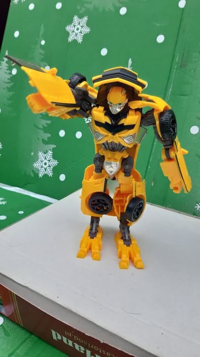 Трансформер робот машинка