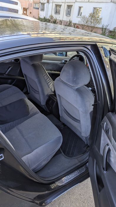 Peugeot 407 2l автомат находится в Тирасполе