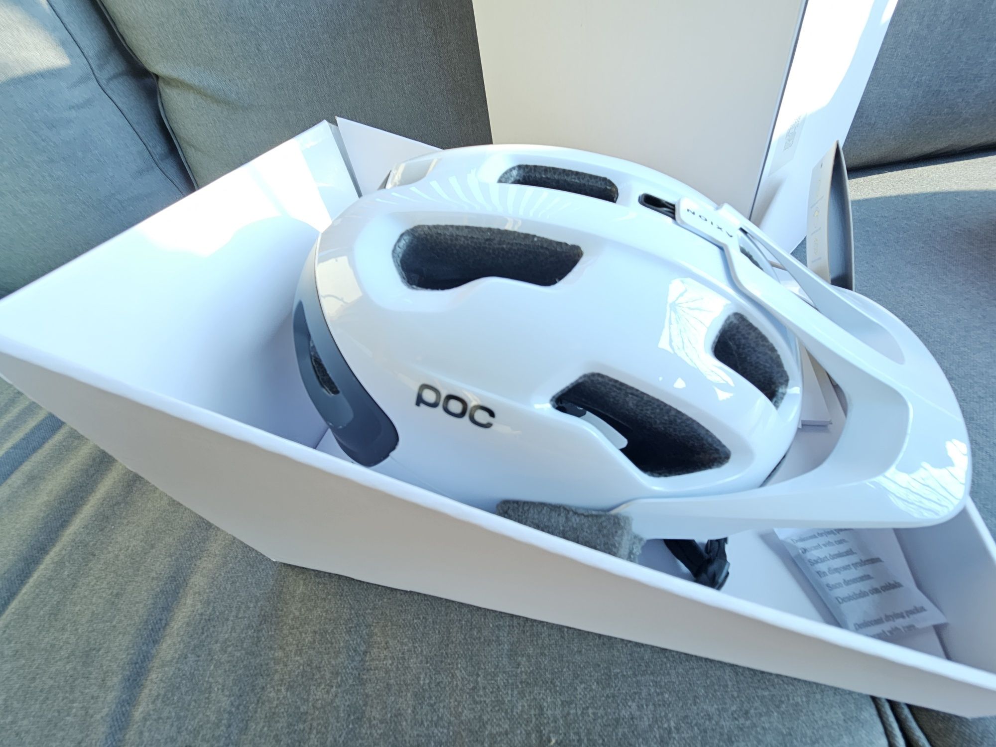 Kask POC Axion Race Mips roz. M