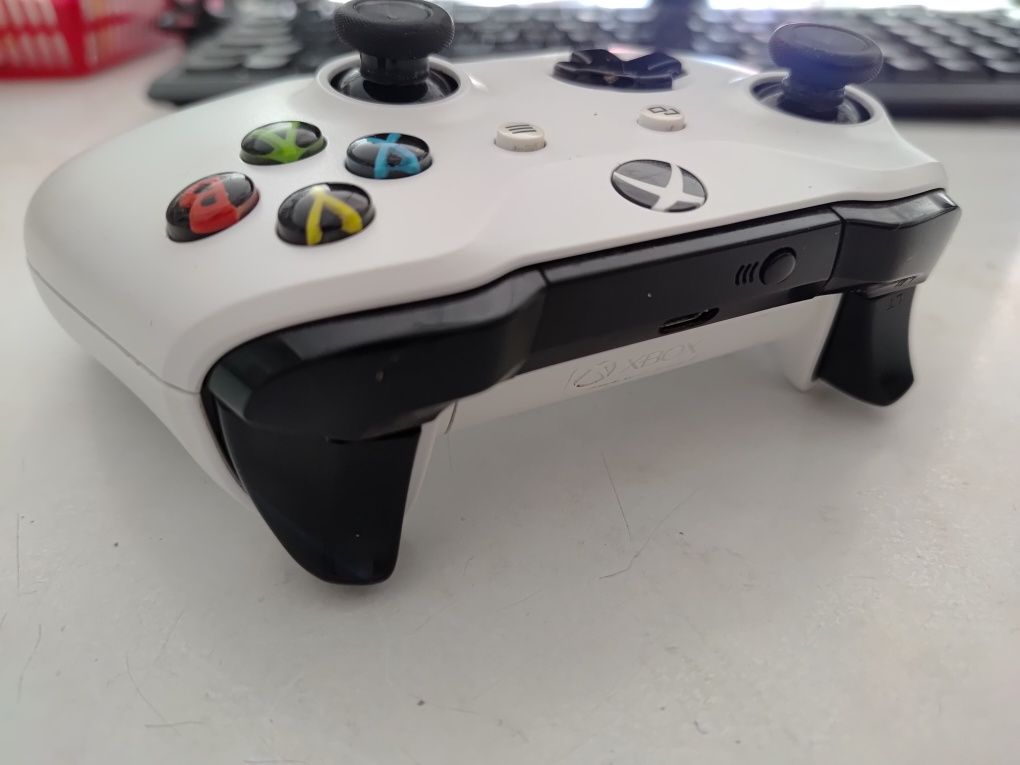 Pad HALL EFFECT Xbox One/One S Microsoft JAK NOWY